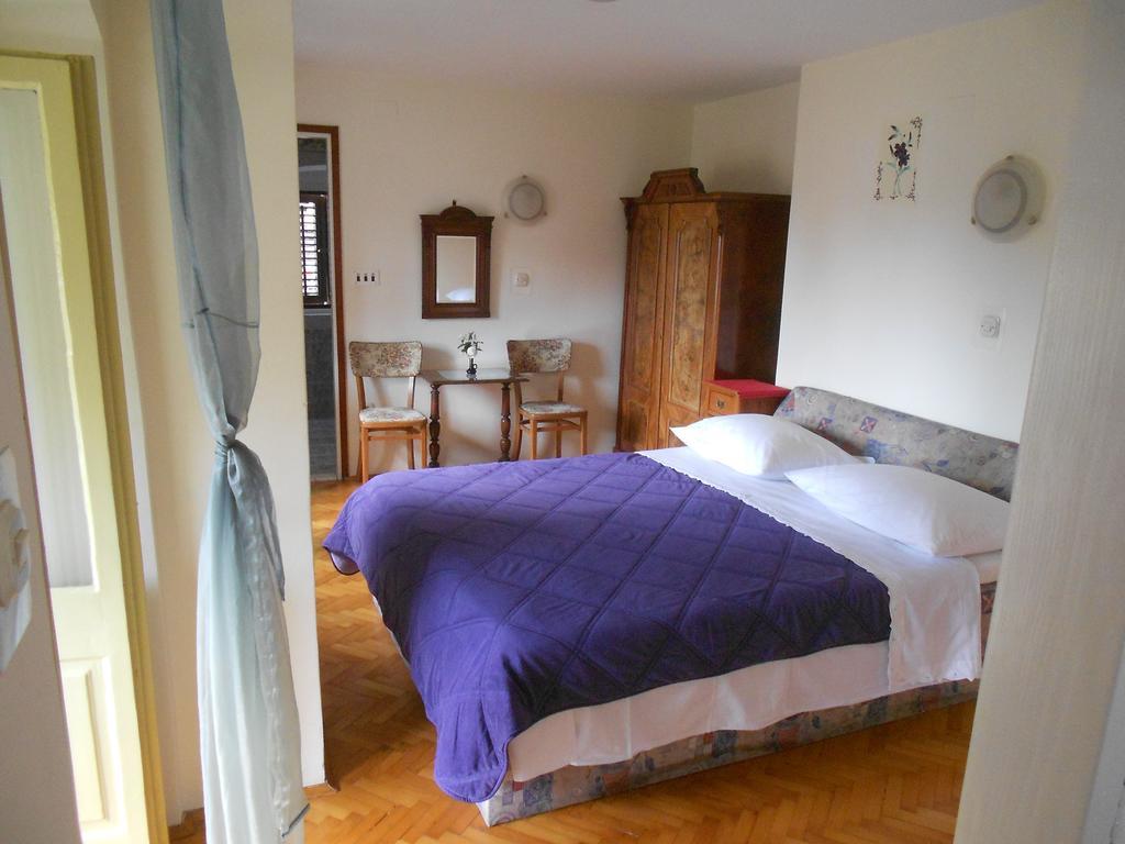 Guesthouse Kuca Na Sterne Ловран Стая снимка