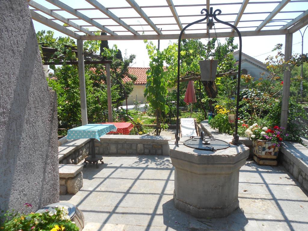 Guesthouse Kuca Na Sterne Ловран Екстериор снимка