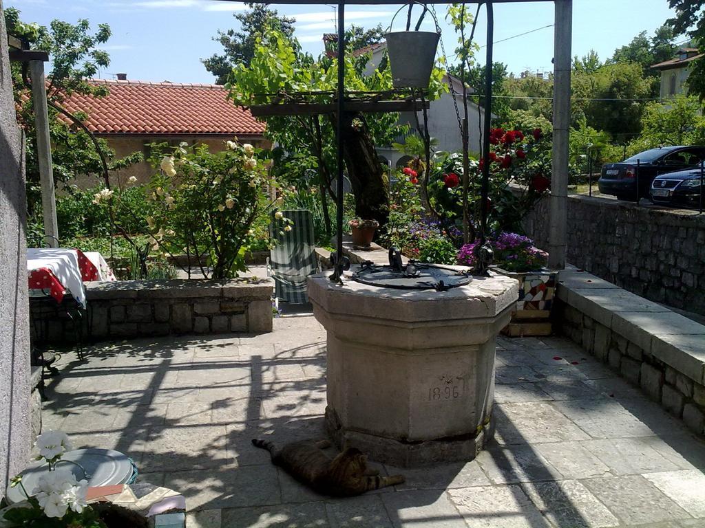 Guesthouse Kuca Na Sterne Ловран Екстериор снимка